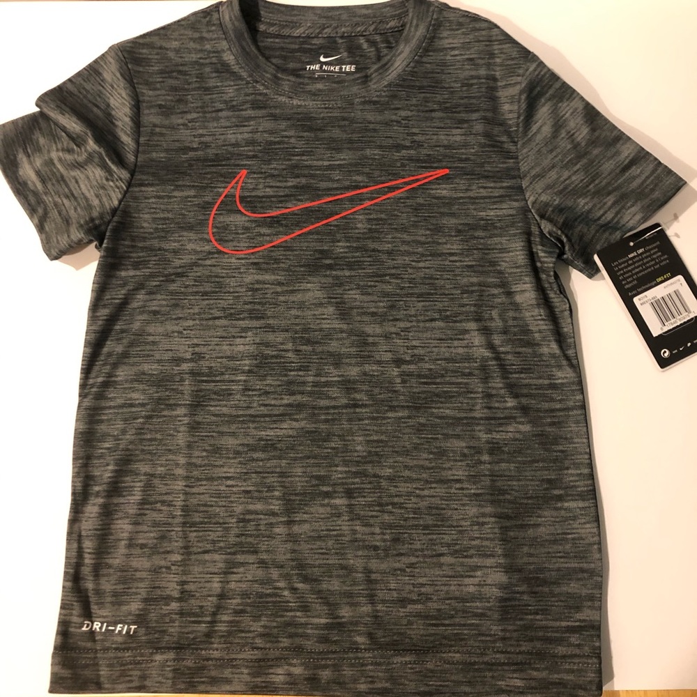 NEW w/ tag Nike dri-fit polyester tshirt grey sz 7